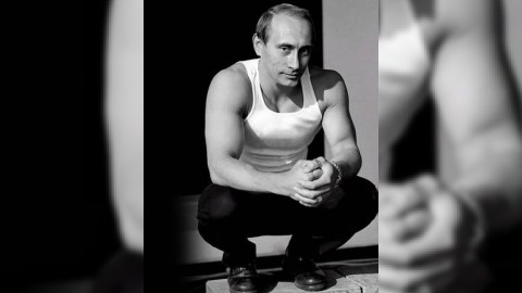 59 yaşlı baş nazir: Putin FOTOLARDA