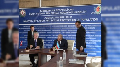 Füzuli Ələkbərov avstriyalı nazirlə protokol imzalayıb