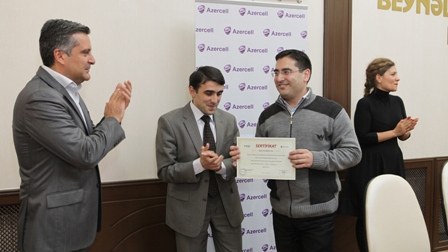 Azercell 2 jurnalisti Londona təhsil almağa göndərir (FOTOLAR)