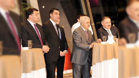 Təhsil nazirinin sabiq müavini Elmar Qasımov üzə çıxdı (FOTO)