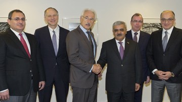Rövnəq Abdullayev İsveçrədə 170-dən çox yanacaqdoldurma məntəqəsi olan şirkəti alıb