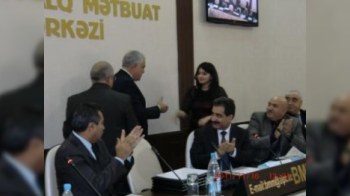 Deputatın partiyası ən yaxşı yazı müəlliflərini mükafatlandırıb