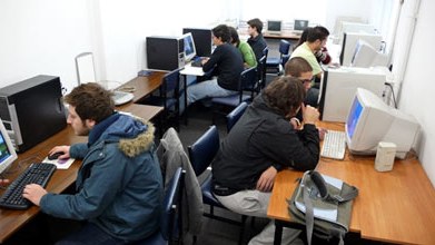 Azərbaycanda Facebook istifadəçiləri ilə bağlı şok rəqəmlər