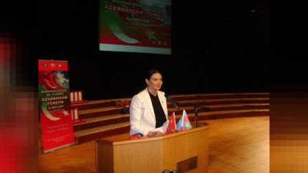 Ərzurumda Azərbaycanın dövlət müstəqilliyilə bağlı möhtəşəm tədbir olub