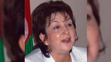 Məleykə Abbaszadə Təhsil Nazirliyinin “bostanına daş atdı”: “Mən bu fakta ancaq gülürəm”
