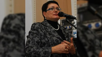 Mirzə İbrahimovun 9 il köməkçisi olmuş deputat Moskvada ondan danışacaq