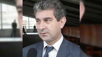 Əli Əhmədov: “Ziyalılar Forumu «narazı ziyalılar klubu» adlandırılsın”