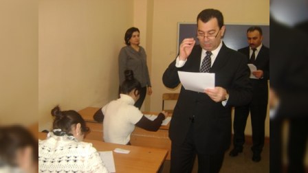 Rektor qış imtahanılarının gedişini izləyib - FOTO