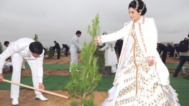 Yeni evlənənlərə “Xoşbəxt Ailə" krediti veriləcək
