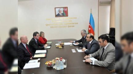 Azay Quliyev amerikalılarla danışıb
