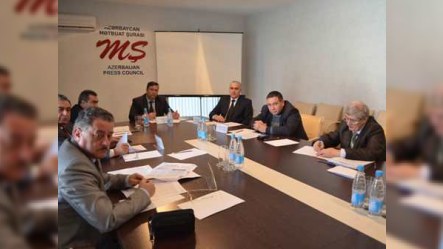 Mətbuat Şurasında xeyli qəzetdən şikayətlərə baxılıb