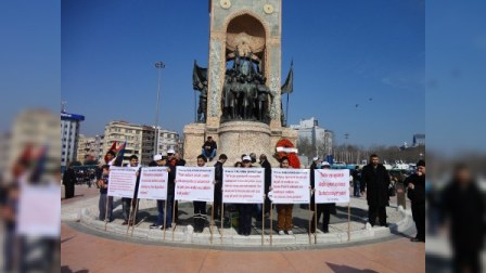 İstanbuldakı Xocalı mitinqindən YENİ FOTOLAR