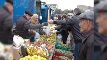Bayram bazarlığı və kəllə-çarxa qalxan qiymətlər... - REPORTAJ