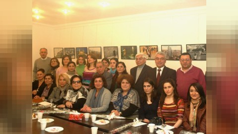 Politoloq Eldar Namazovla fotosöhbət