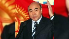 Əskər Akayev: “ABŞ məni İrana görə devirdi” 