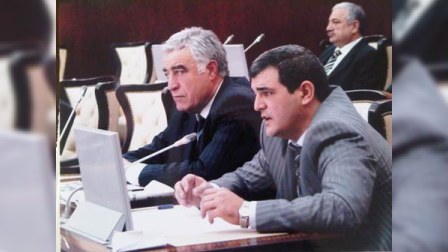 Milli Məclisdəki “parta yoldaşlığı” – Fazil Mustafa və İlyas İsmayılov 