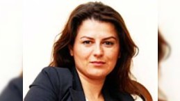 Qadınlarda gözəlliyə, yoxsa ağıla üstünlük verilməlidir? -  POLEMIKA