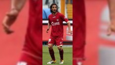 İtaliyada futbolçu matç zamanı öldü - VİDEO
