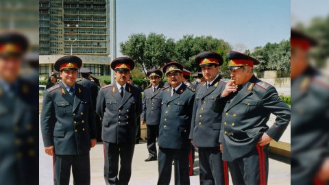 Bir şəklin tarixçəsi - generallar - Yeni layihə