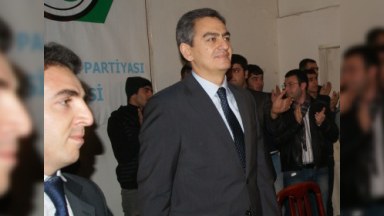 Əli Kərimli AXCP-yə ofis almaq istəyir