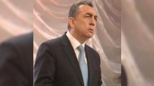 Eldar Əzizov qohumbaz məmurlara xəbərdarlıq etdi 