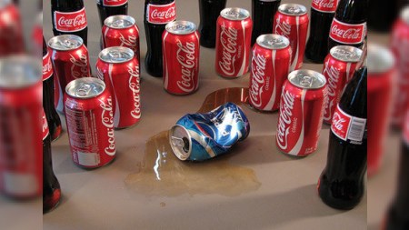 “Coca-Cola” şirkəti: “Dükanlara bizim içkiləri bahalaşdırmağı qadağan etməmişik”