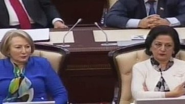 Milli Məclisdə “Parta yoldaşları” - Aqiyə Naxçıvanlı və Gülçöhrə Məmmədova 