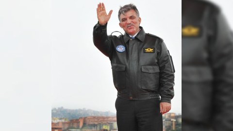 Prezident təyyarəçi qiyafəsində - FOTOLAR 