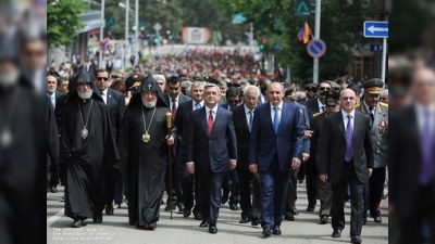 Robert Köçəryan və Serj Sərkisyan Xankəndinə gəlib