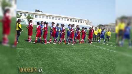 “Qız hara, futbol hara?” deyənlər, futbolçu qızların sizə sözü var - REPORTAJ