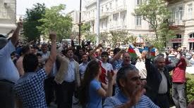 İctimai Palatanın İTV qarşısında piketi keçirilib