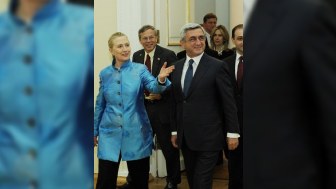 Klinton Dağlıq Qarabağla bağlı yeni təkliflər gətirib