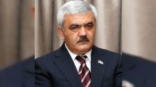 Rövnəq Abdullayevi kim “İlin idman adamı” elan edib?