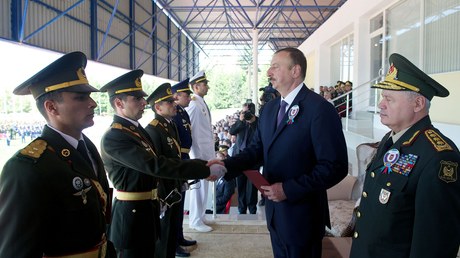 İlham Əliyev hərbi təhsil məktəbinin buraxılışında - FOTOLAR