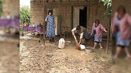 Sel Goranboyda həyatı iflic edib - FOTOLAR