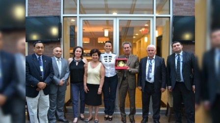 Qənirə Paşayeva Nyu-Yorkdakı Azərbaycan diasporu ilə bir arada