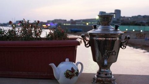 Yaxşı samovar çayı ilə tanınar...