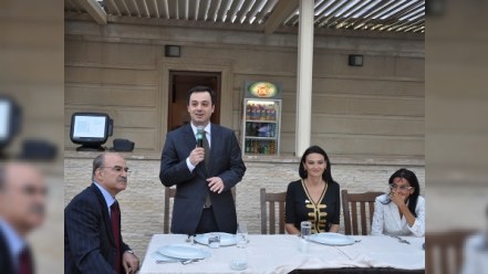 Türkiyənin tanınmış araşdırmaçısı Bakıda - FOTO