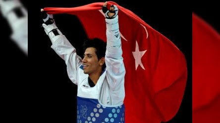 Türkiyəyə qızıl medal qazandıran olimpiyaçı azərbaycanlı çıxdı - Eksklüziv