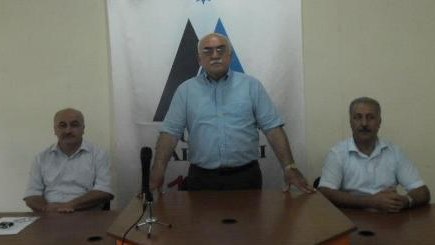 İsa Qəmbər müşavirə keçirdi