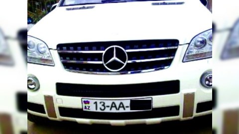 “AA” seriyalı nömrəsi olan maşınların sahibləri təkcə məmurlar deyilmiş...