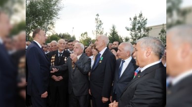 Prezident zərdablılarla görüşüb