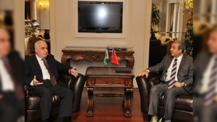 İsmət Abbasov türkləri Azərbaycanda fermer təsərrüfatlarının yaradılmasına dəvət edib 