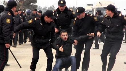 "Binə" ticarətçilərinin məhkəməsi başladı: Proses qapalı keçirilir - YENİLƏNİB