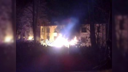 İsmayıllıda kütləvi aksiya - məmurların oteli, villası yandırıldı - FOTO+YENİLƏNİB