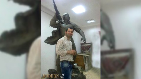 Mübariz İbrahimovun heykəlinə sahib çıxan tapılmır - FOTO