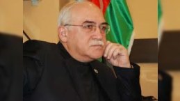 İsa Qəmbər də Əkrəm Əylislini tənqid etdi: “Amma onunla bolşevikcəsinə davranış da biabırçılıqdır”