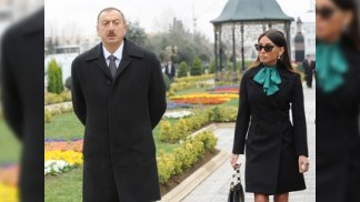 Prezident və Birinci xanım "Ana Harayı"na gəldi - FOTOLAR