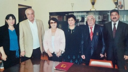 Bu gün vəfat edən məşhur diktor FOTOLARDA