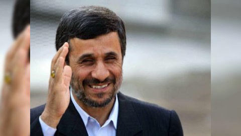 Əhmədinejad brilliant qələmini və nadir islam üzüyünü satışa çıxarıb